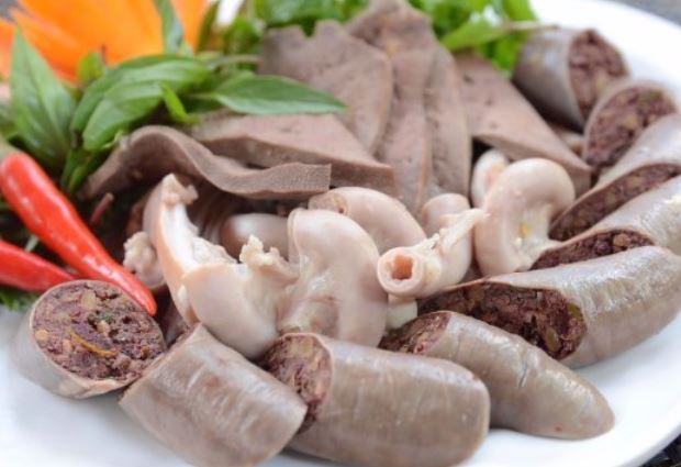 Luộc lòng chỉ thả mỗi nước lạnh là chưa đủ: Cứ làm thêm bước này lòng trắng tinh, thơm ngon giòn sần sật