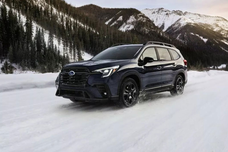 SUV 3 hàng ghế trang bị động cơ tăng áp, nhiều tuỳ chọn phiên bản, giá gần 800 triệu đồng