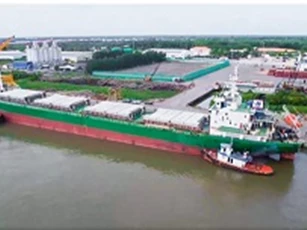 Cảng Cần Thơ đón tàu tải trọng 16.800 DWT quốc tịch Panama
