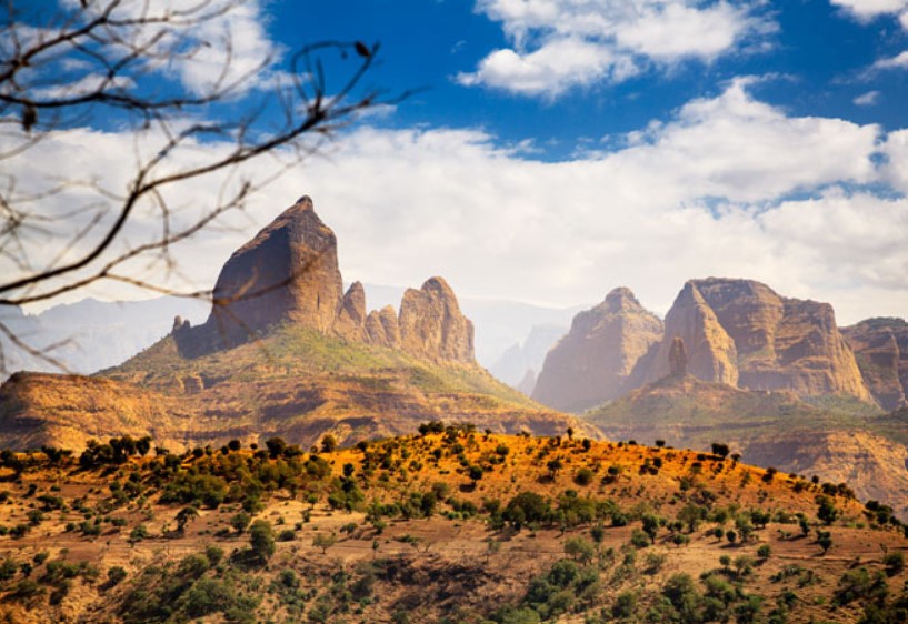 Những điều kỳ lạ ở đất nước duy nhất trên thế giới có lịch 13 tháng