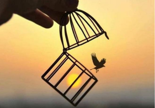 Tổ Tiên chỉ dạy: Gia đình có 3 đặc điểm này thì dù phấn đấu cả đời nhưng cũng có thể không bao giờ thịnh vượng