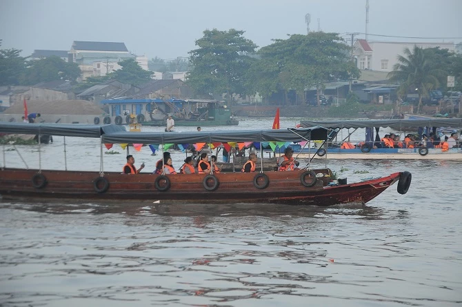 Di sản văn hóa phi vật thể quốc gia Chợ nổi Cái Răng, TP  Cần Thơ 