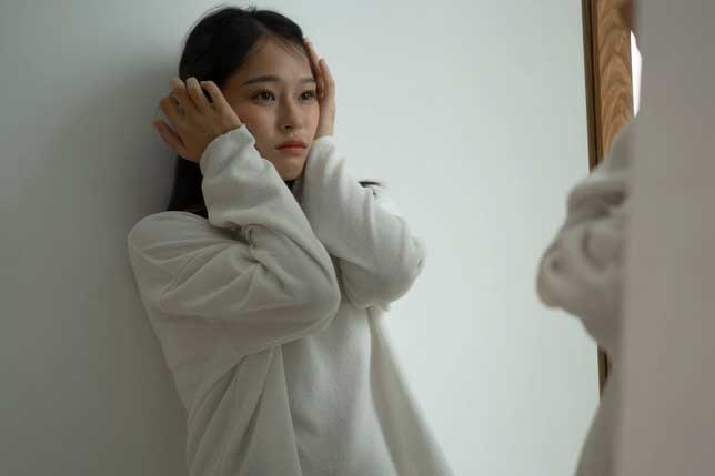 Uất ức vì lúc nào mẹ tôi cũng thiên vị em gái