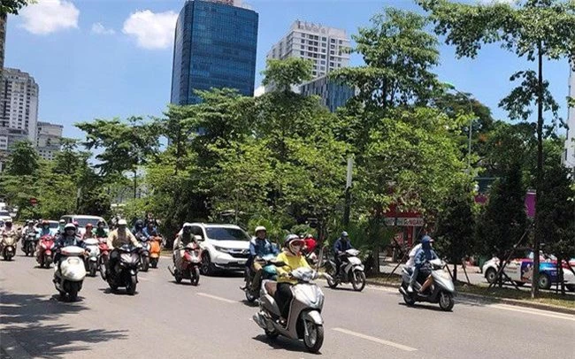 Dự báo thời tiết ngày 23/6/2023: Hà Nội ngày nắng nóng, chiều tối mưa dông