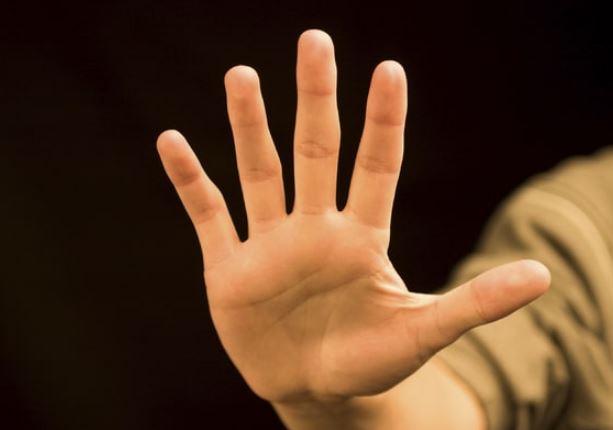 Nhìn lòng bàn tay có thể biết ngay vận mệnh: 3 đường chỉ tay phú quý sớm muộn cũng giàu, 1 đường phá tài nghèo khó