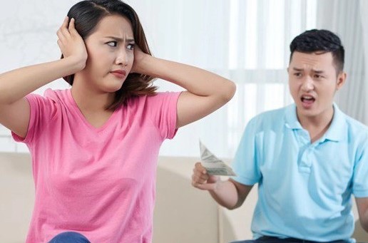 Nhờ biệt tài "chém gió thành thần" của chồng, nhà tôi được "khách quý" gõ cửa từ tinh mơ gà gáy