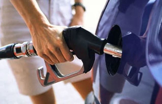 Đổ xăng đừng hô đầy bình hay 50 ngàn: Có 1 cách rất thông minh vừa tiết kiệm lại không lo gian lận