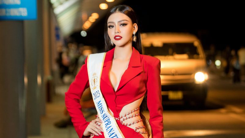 Đặng Thanh Ngân diện đồ khoét eo táo bạo ở sân bay lên đường dự thi Miss Supranational 2023