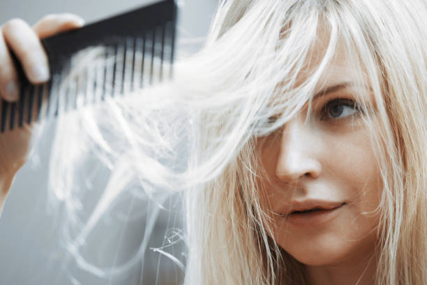 Những sai lầm khiến tóc gãy rụng, chẻ ngọn và cách khắc phục