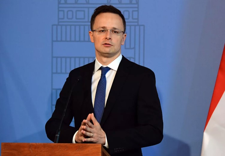 Bộ Ngoại giao Hungary: Châu Âu cận kề thảm họa vì chứng loạn thần chiến tranh