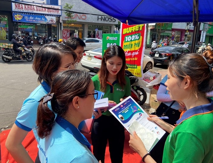 Đắk Lắk có tuyến phố thanh toán không tiền mặt