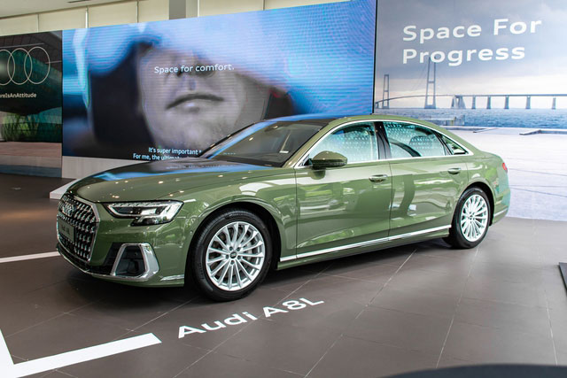 Xe sang đua giảm giá tại Việt Nam: Audi nhập cuộc cùng BMW, Mercedes với mức giảm gần nửa tỷ đồng