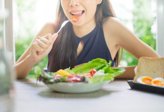 Những dấu hiệu cho thấy bạn ăn chưa đủ