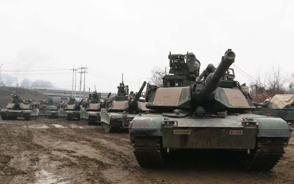 Chuyên gia tiết lộ NATO chuyển giao xe tăng với các bộ phận cũ kỹ cho Kiev