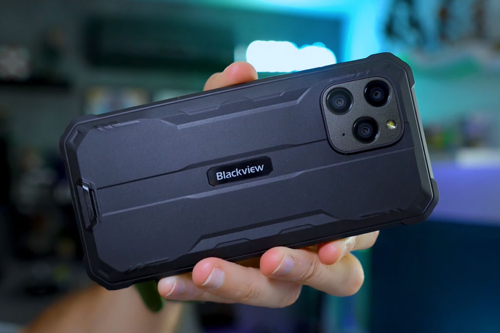 Smartphone chống nước, RAM 4 GB, pin 6.580 mAh, giá rẻ bất ngờ