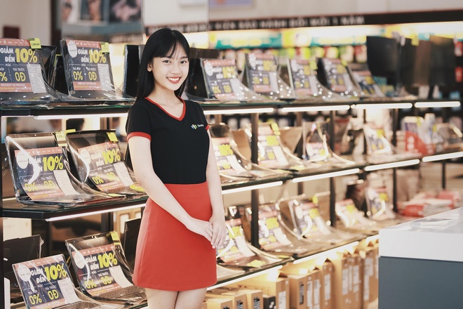 Nhu cầu mua sắm laptop tăng cao "đón" năm học mới