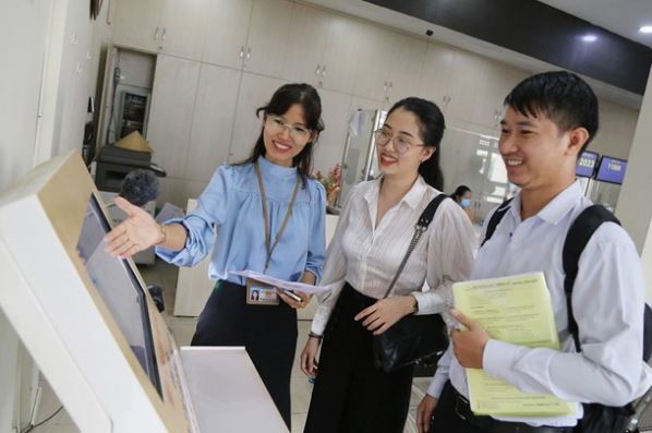 Bộ Nội vụ hướng dẫn thực hiện mức lương, phụ cấp mới từ ngày 1/7