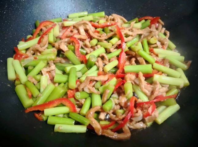 Mùa nồm dễ ốm, xào thịt với rau này vừa ngon lại tăng đề kháng, cực tốt cho sức khỏe