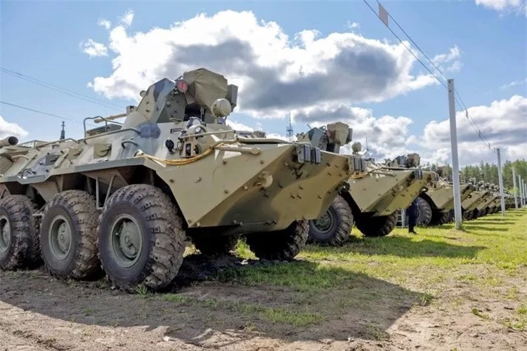 Hàng loạt thiết giáp BMP-2M và BTR-82AT nâng cấp tham chiến ảnh 8