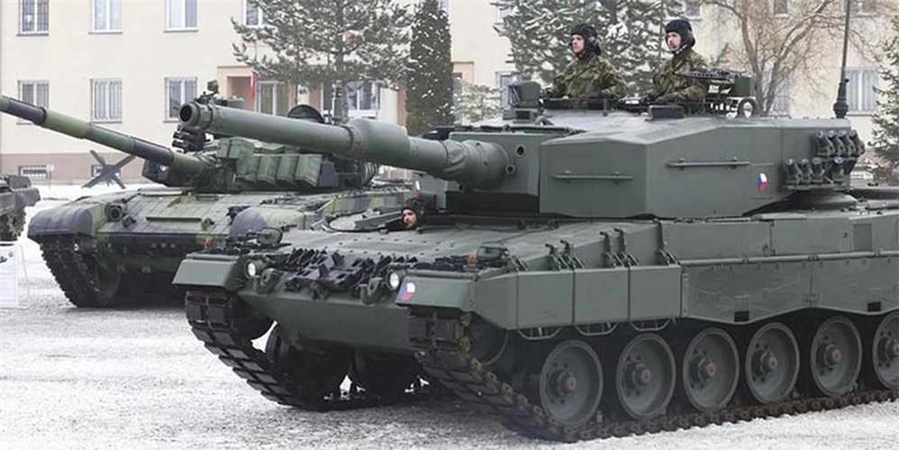 Leopard 2A4 của Đức dễ bị tấn công hơn so với T-54 ảnh 1