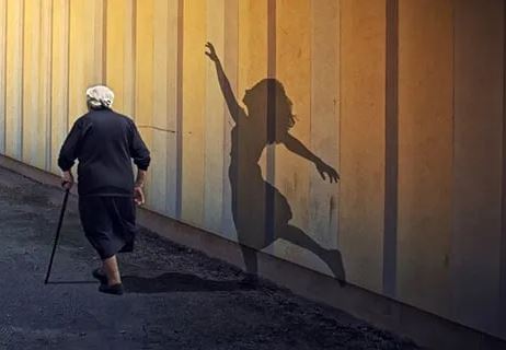 Về già có 3 việc khiến ta hối tiếc nhiều nhất, ai biết sớm cuối đời chẳng có đau thương