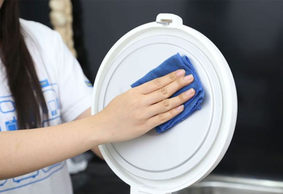 3 vị trí trong nồi cơm điện cần vệ sinh thường xuyên
