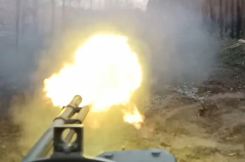 Hỏa lực lính dù Nga trên chiến trường Ukraine. Ảnh: Bộ Quốc phòng Nga.