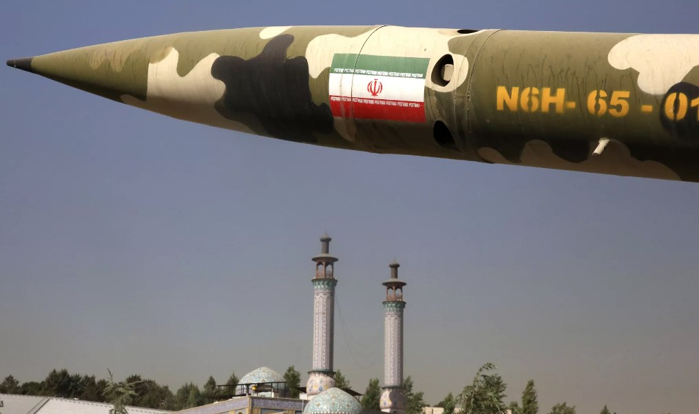 EU nói về việc duy trì lệnh trừng phạt đối với chương trình tên lửa của Iran