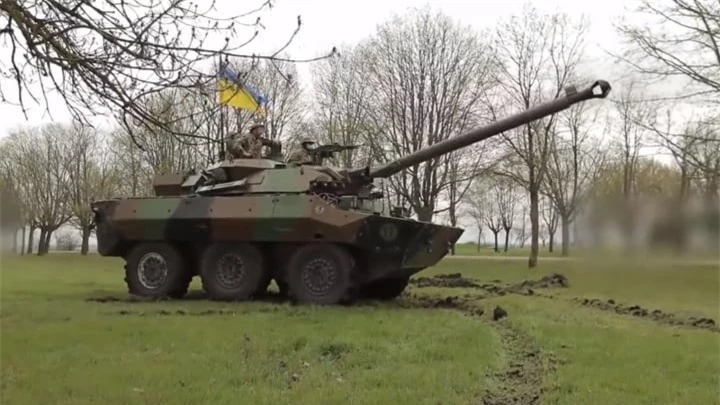 Binh sĩ Ukraine: Xe tăng AMX-10 Pháp mỏng và dễ bị xuyên thủng - 2