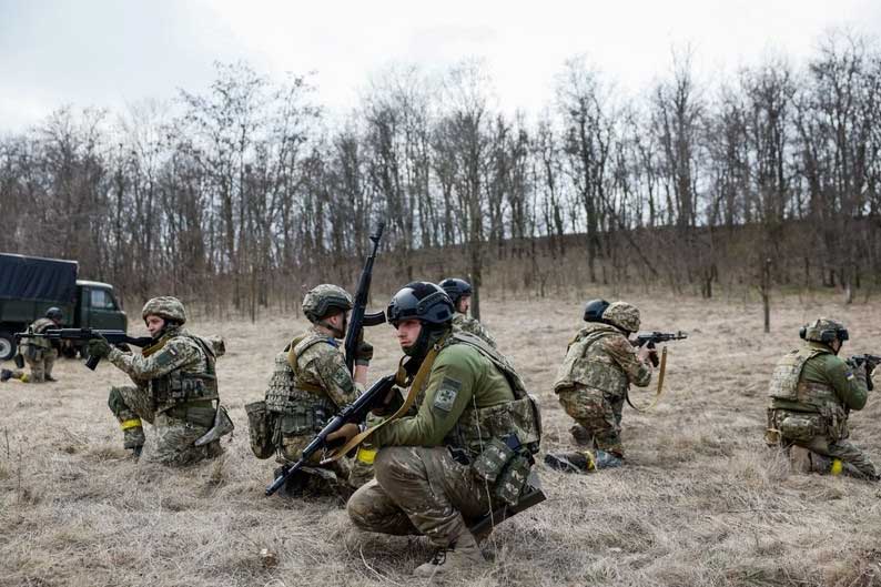 'Nghịch lý Nga càng thắng phương Tây sẽ càng vui hơn'
