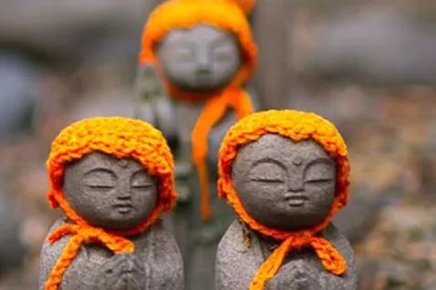 Người ở chốn công sở, biết ‘giả ngu’ trong 3 lúc này chính là thông minh nhất