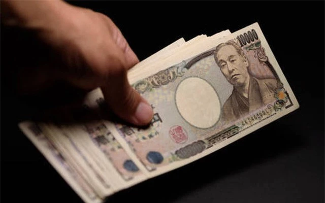 Đồng Yen tiếp tục giảm mạnh - Ảnh 1.