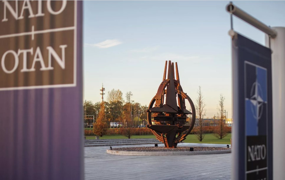 Ukraine ra 'tối hậu thư' cho NATO