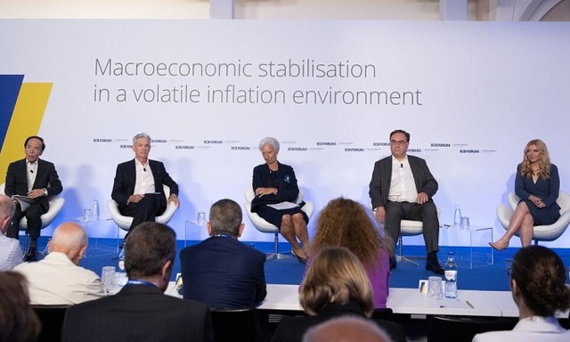 Các ngân hàng trung ương khẳng định quyết tâm chống lạm phát