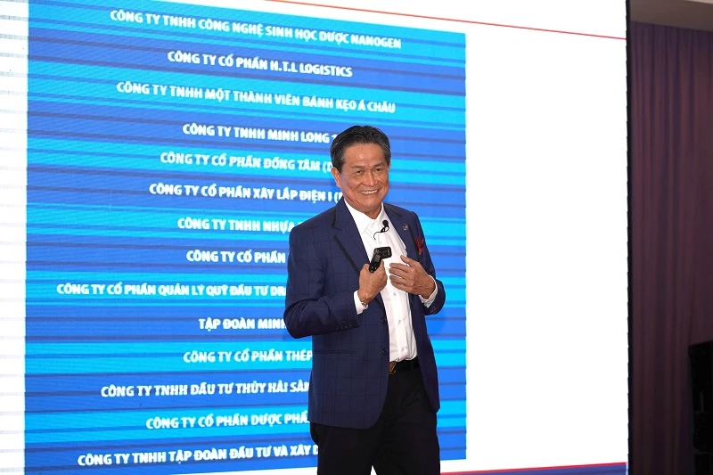 Doanh nhân Đặng Văn Thành - Chủ tịch Tập đoàn TTC, là diễn giả mở hàng cho chương trình Điểm hẹn doanh nhân tại Đà Lạt.