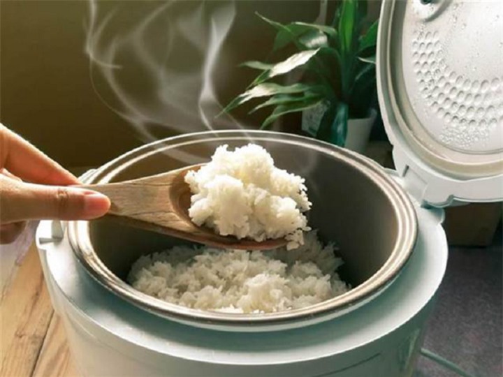 Bí quyết giúp tiết kiệm điện khi sử dụng nồi cơm điện - 1