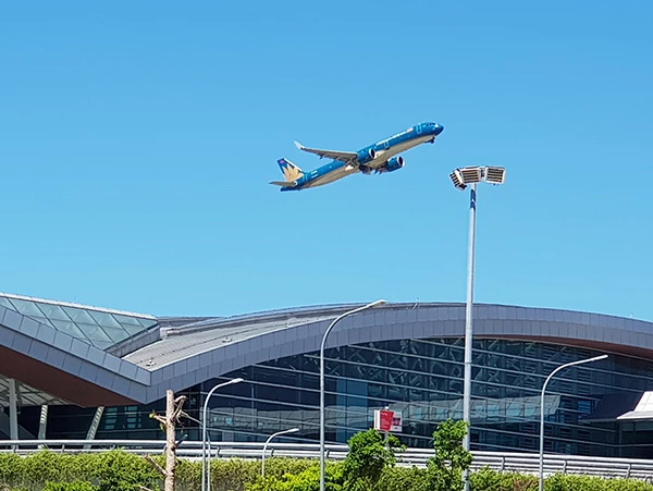 Ngày 3//2023, Vietnam Airlines sẽ phối hợp thực hiện chuyến bay thuê chuyến đầu tiên đưa khách từ thị trường Trung Quốc trở lại Đà Nẵng sau dịch COVID-19.