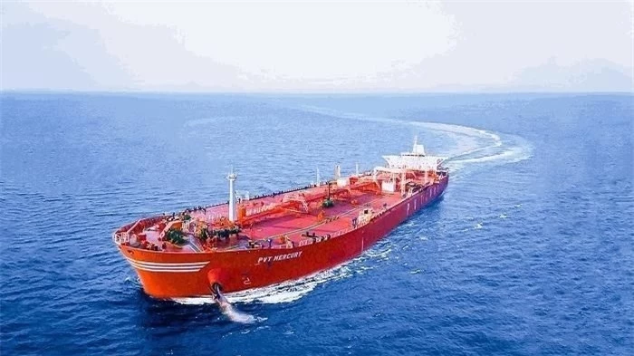 Sau khi giảm xuống mức thấp kỷ lục vào đầu năm, giá cước vận tải đối với các siêu tàu chở dầu (VLCC) của Mỹ đã tăng vọt. VLCC là những tàu chở dầu siêu lớn, mang theo từ 2 triệu thùng dầu trở lên trong một lần chạy.