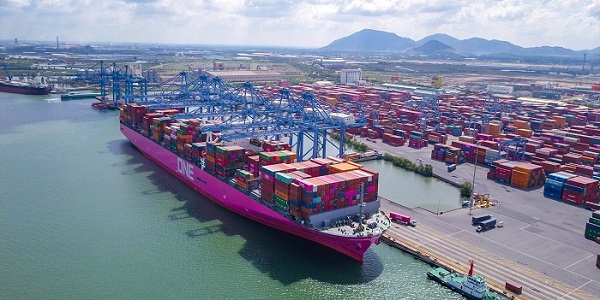 Cần có đầu mối tạo cạnh tranh trong khai thác cảng biển