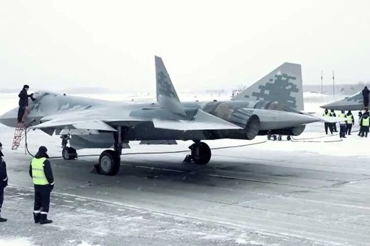 Nga tiếp nhận những chiếc Su-57 đầu tiên.