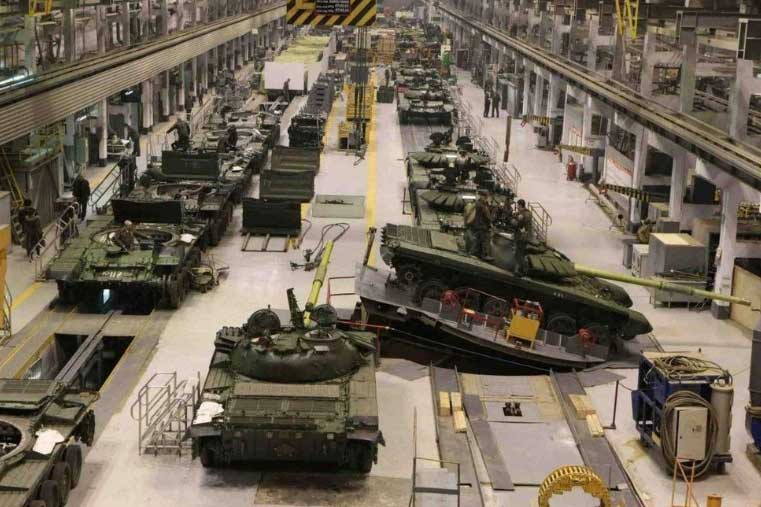 Vì sao nhà máy Omsktransmash nổi tiếng ngừng sản xuất xe tăng?