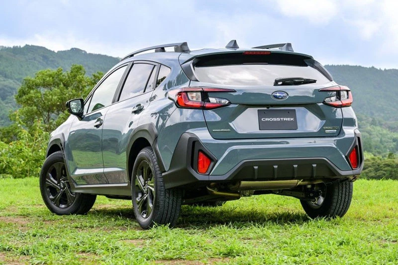 2. Subaru Crosstrek (giá khởi điểm: 23.645 USD).