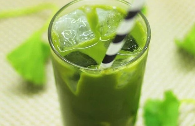 Uống nước rau má giải nhiệt phạm phải những sai lầm này rước độc, hại hơn cả thạch tín