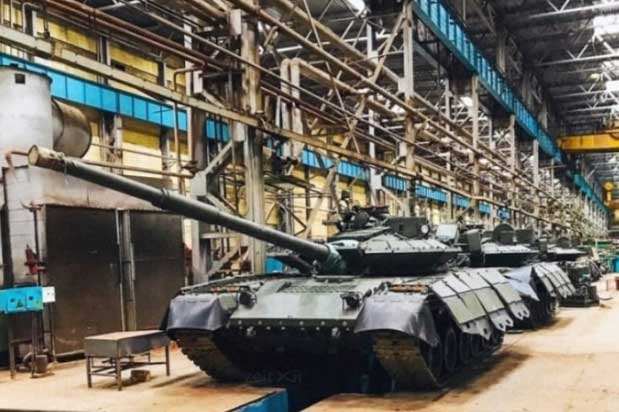 Tại sao nhà máy sản xuất xe tăng Omsk lại không sản xuất T-90?
