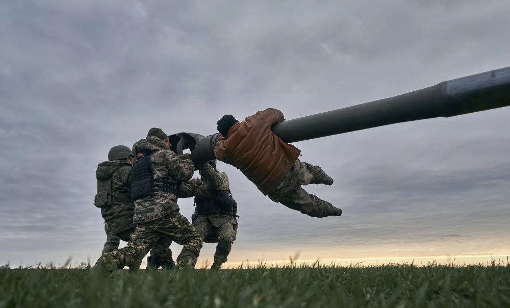 Bộ Quốc phòng Ukraine nói về tình hình khó khăn đối với quân đội nước nhà