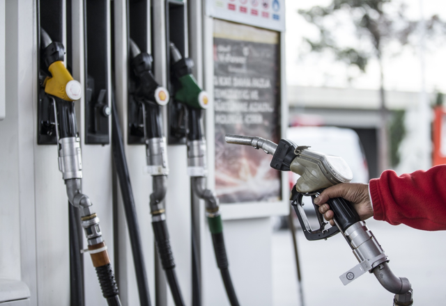 Các nước giúp Nga "né" lệnh cấm vận dầu diesel như thế nào?