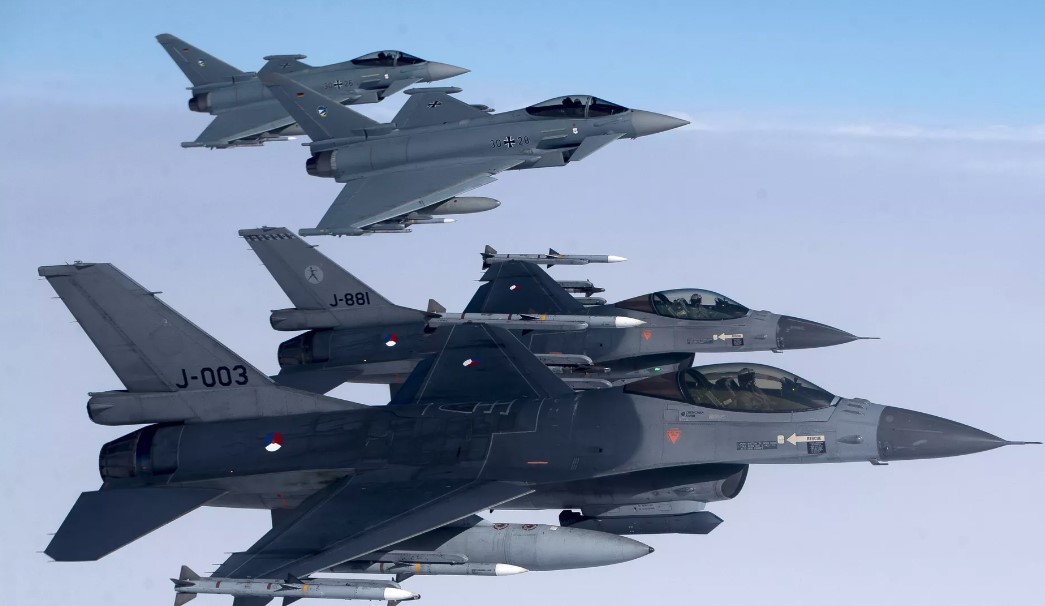 NATO từ chối chuyển giao F-16 cho Ukraine trước khi kết thúc phản công