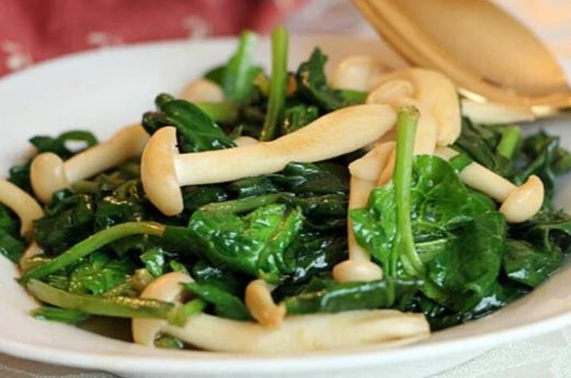 Kết hợp hai loại rau này với nhau có ngay món ăn bổ máu, sáng mắt