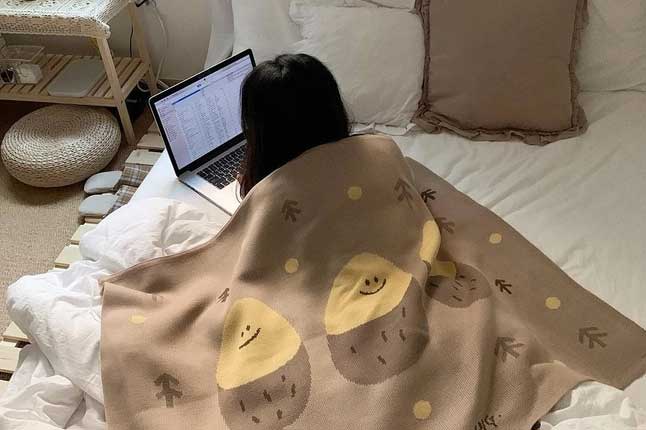 5 thói xấu không liên quan đến thực phẩm nhưng dễ khiến chị em tăng cân vùn vụt