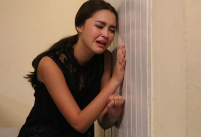 Giữa đêm mưa to gió lớn, chồng bế về đứa bé đỏ hỏn và ấp úng đáp "con… anh…" trước khi ngất lịm nhưng sự thật sau đó lại khiến vợ cảm kích vô cùng